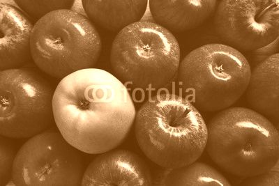 ripe juicy apples
