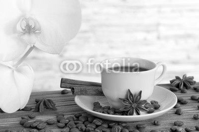 Black coffee with cinnamon