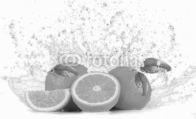 Oranges with Water splashes
