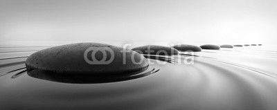 Steine im Wasser 3
