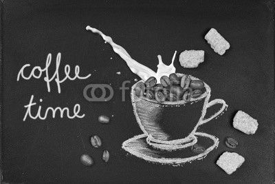 Kaffeezeit mit Milch und Zucker