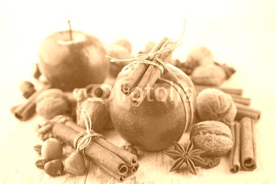 red apple and spices
