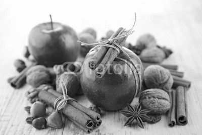 red apple and spices