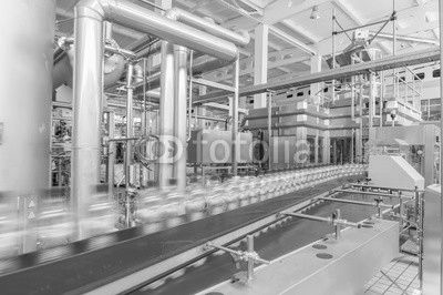 for the production of plastic bottles and bottles on a conveyor belt factory