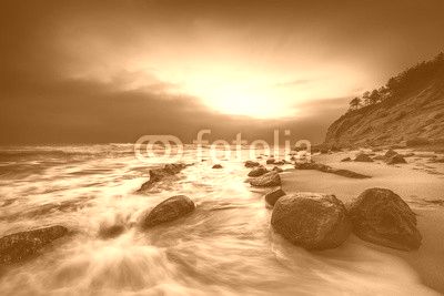 Beautiful sunrise over the sea