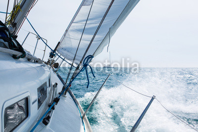 Sailing with wave