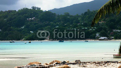 paysage d'une plage des Seychelles 
