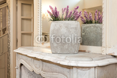 Vintage mansion - lavender vase