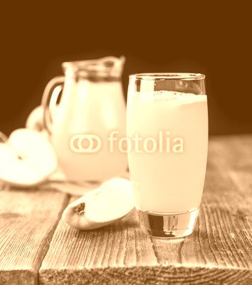 Portion of Juice (apple) (selective focus)