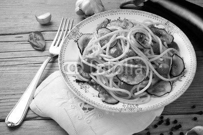 Spaghetti with eggplant and cherry tomatoes