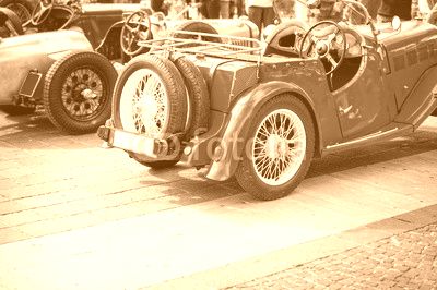 vecchie auto in mostra
