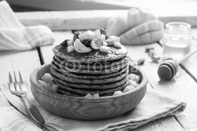 Vegan pancake with mango