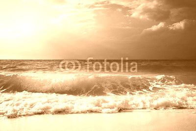 waves at Seychelles beach