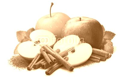 Melissa, red and green apples with cinnamon, paths